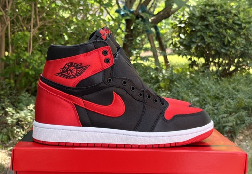 Air Jordan 1 High OG WMNS Satin Bred FD4810-061 36-44.5 M150